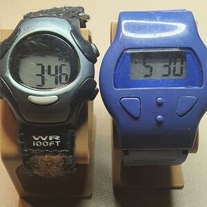 🦋10/$20🦋 Lot of 2 Digital Alarm Chrono & Talking Women's Watches